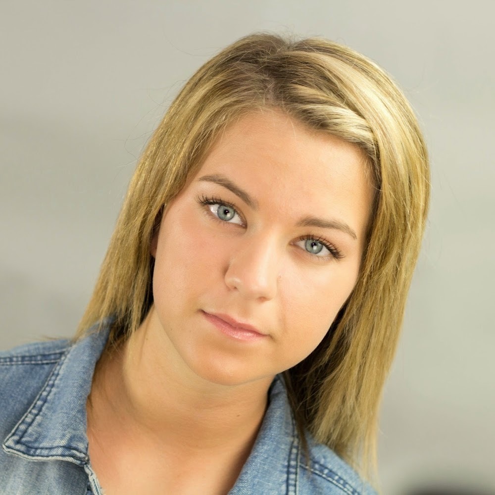 Meet your Posher, Alyson